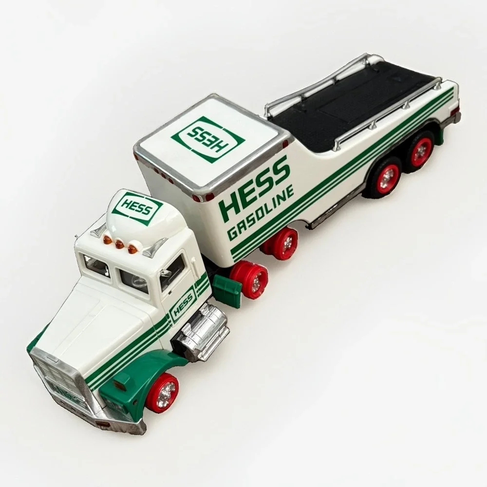 Hess Toy Truck 1991 White Green Red Gas & Oil Theme
